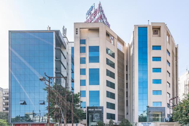 Hotel Bluestone Ghaziabad Exterior foto